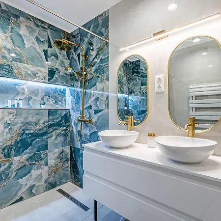 דירה Grand Terrace Jacuzzi Penthouse Rooftop בודפשט