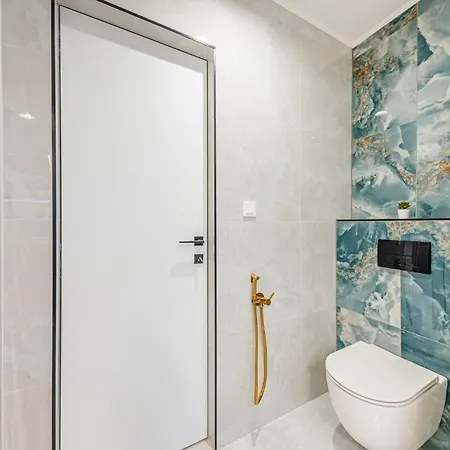 Grand Terrace Jacuzzi Penthouse Rooftop דירה בודפשט