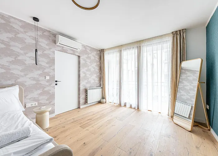 Grand Terrace Jacuzzi Penthouse Rooftop בודפשט