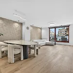 Grand Terrace Penthouse Rooftop With Jacuzzi * Budapest