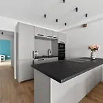 Apartamento Grand Terrace Penthouse Rooftop With Jacuzzi Budapest