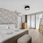 Apartamento Grand Terrace Penthouse Rooftop With Jacuzzi *