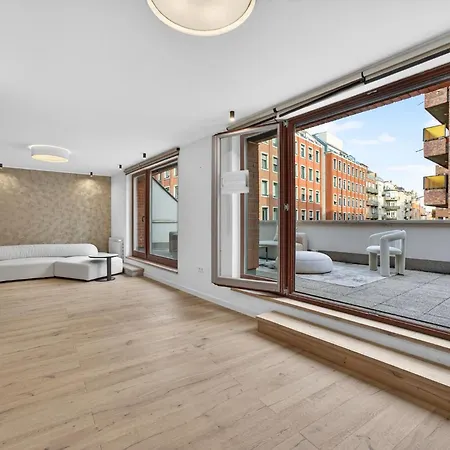 Skyline Penthouse With Jacuzzi And Huge Terrace *