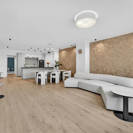 Grand Terrace Penthouse Rooftop With Jacuzzi * Βουδαπέστη