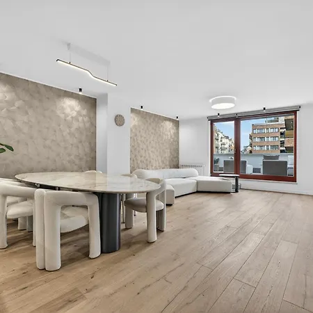Skyline Penthouse With Jacuzzi And Huge Terrace * Budapest