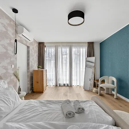Skyline Penthouse With Jacuzzi And Huge Terrace Lejlighed Budapest