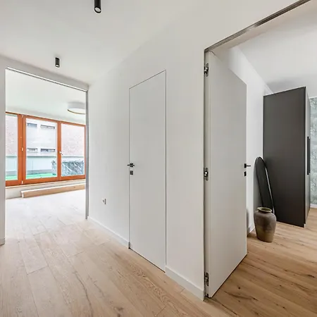 Grand Terrace Jacuzzi Penthouse Rooftop * Budapest