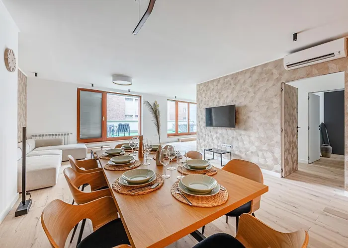 Apartment Grand Terrace Jacuzzi Penthouse Rooftop Budapest