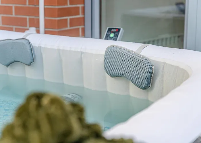 Grand Terrace Jacuzzi Penthouse Rooftop * Budapest